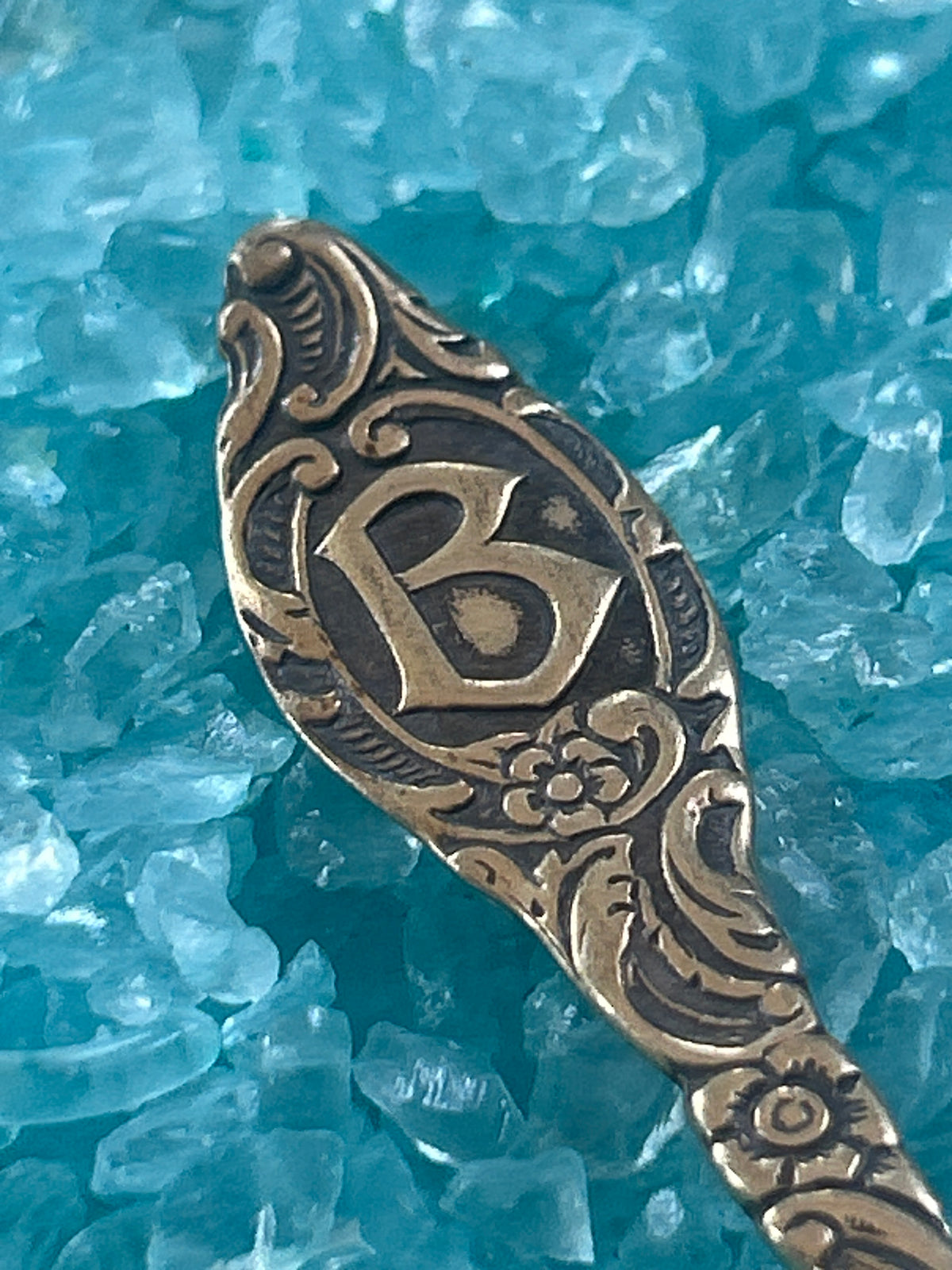 Custom 'B’ letter ring