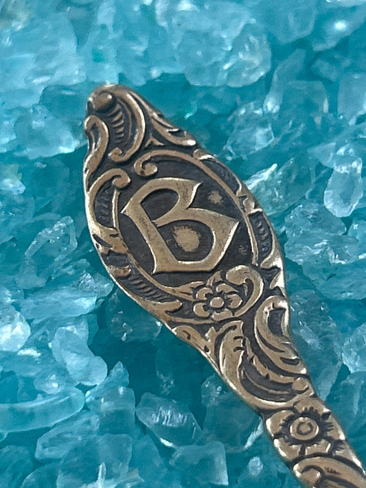 Custom 'B’ letter ring
