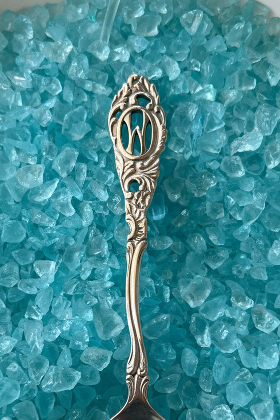 Custom letter 'W' ring