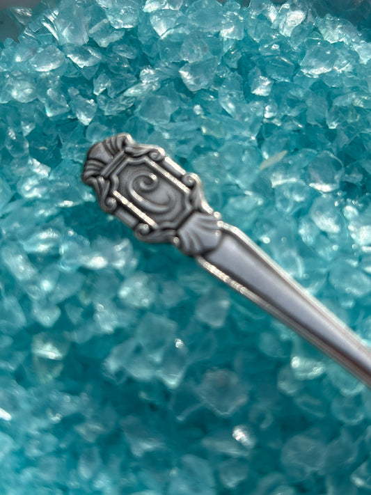 Custom 'C' letter ring