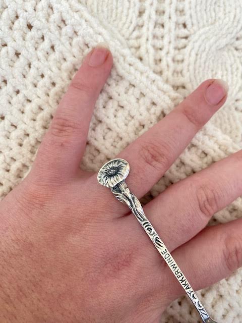 Custom 'akkerwinde' bloem ring