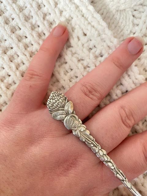 Custom 'klaverbloem' bloem ring