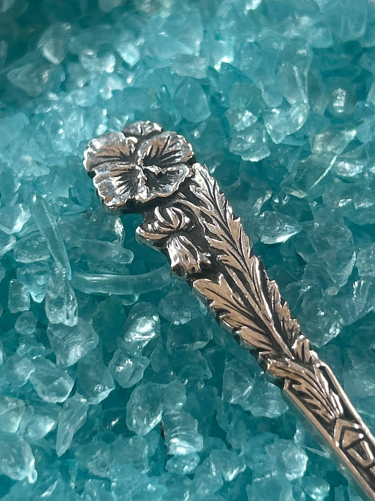 Custom 'viooltjes’ ring