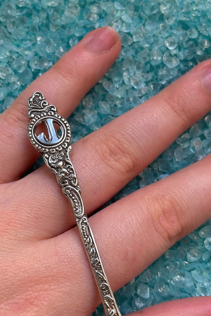 Custom 'J' letter ring