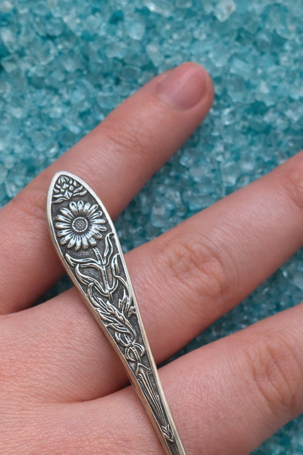 Custom 'Flower Power' bloem ring