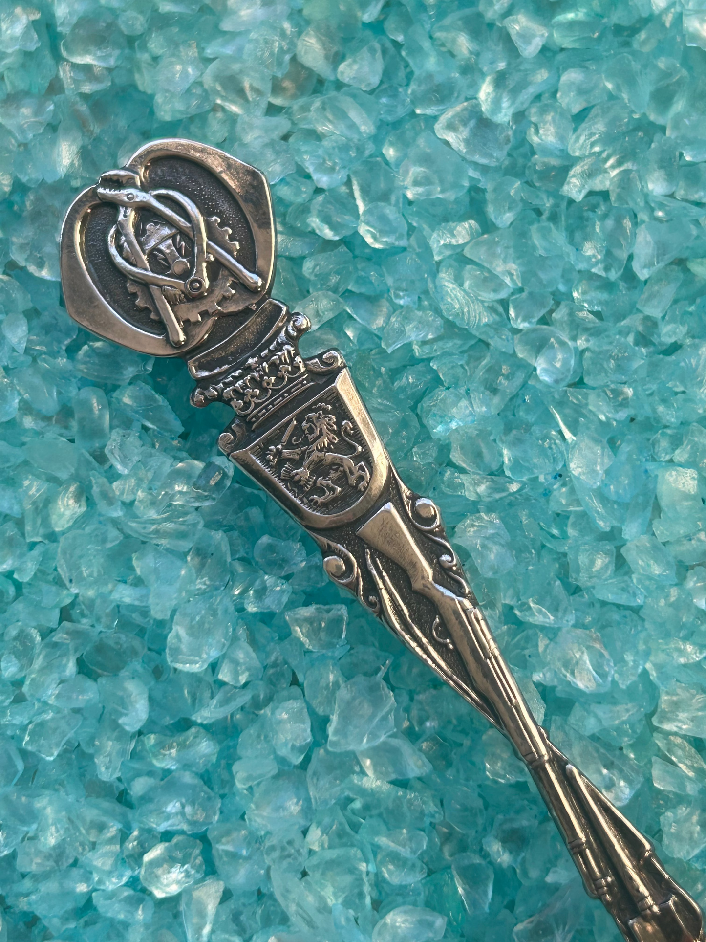 Custom 'genie'  leger ring