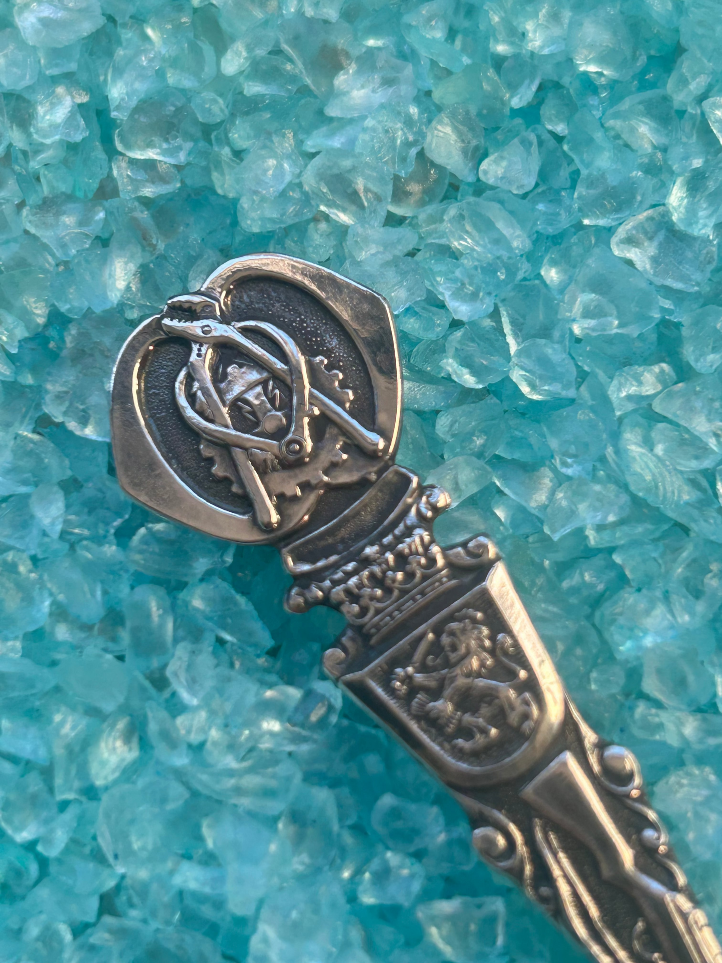 Custom 'genie'  leger ring