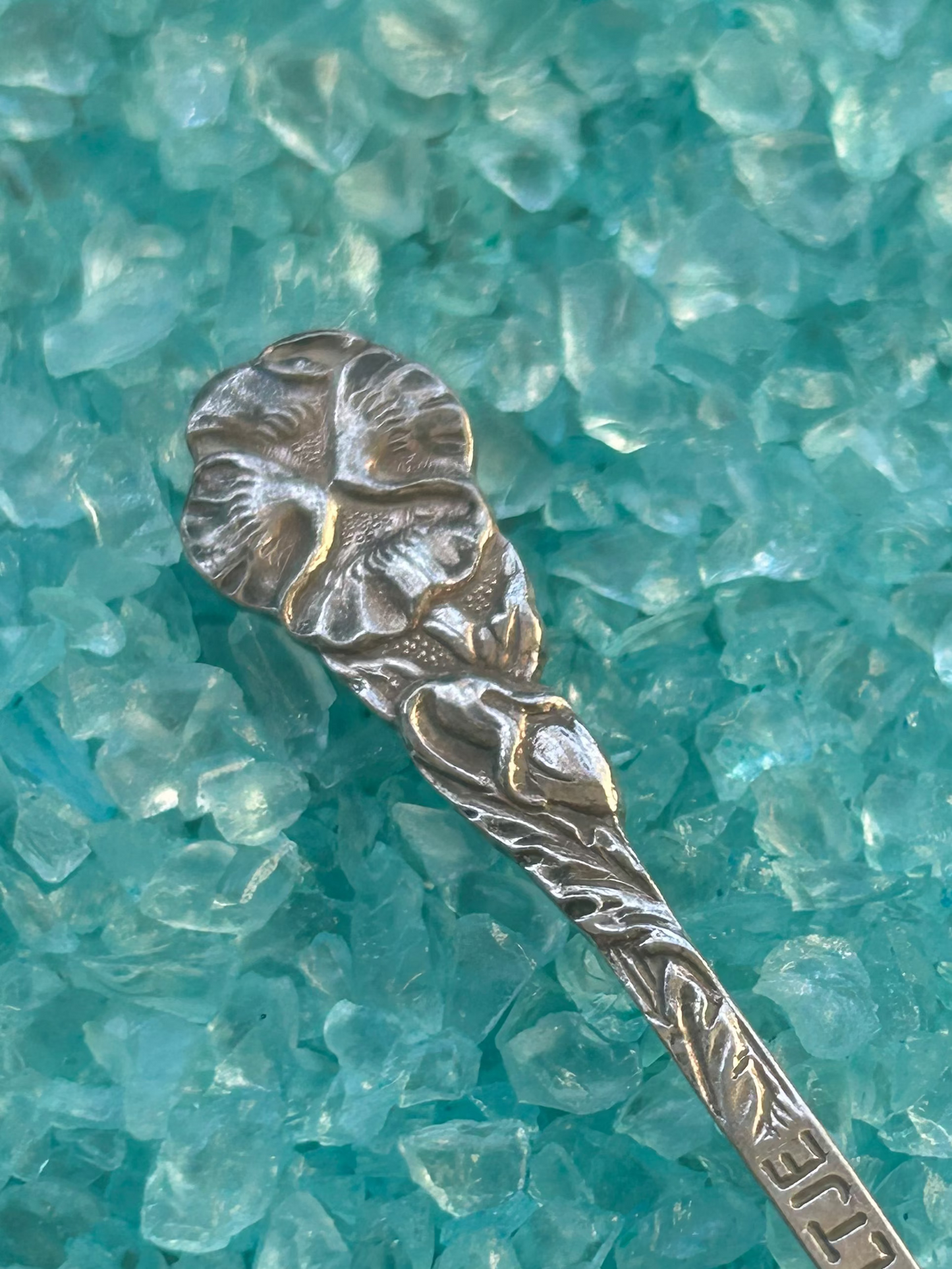 Custom 'viooltje'  ring