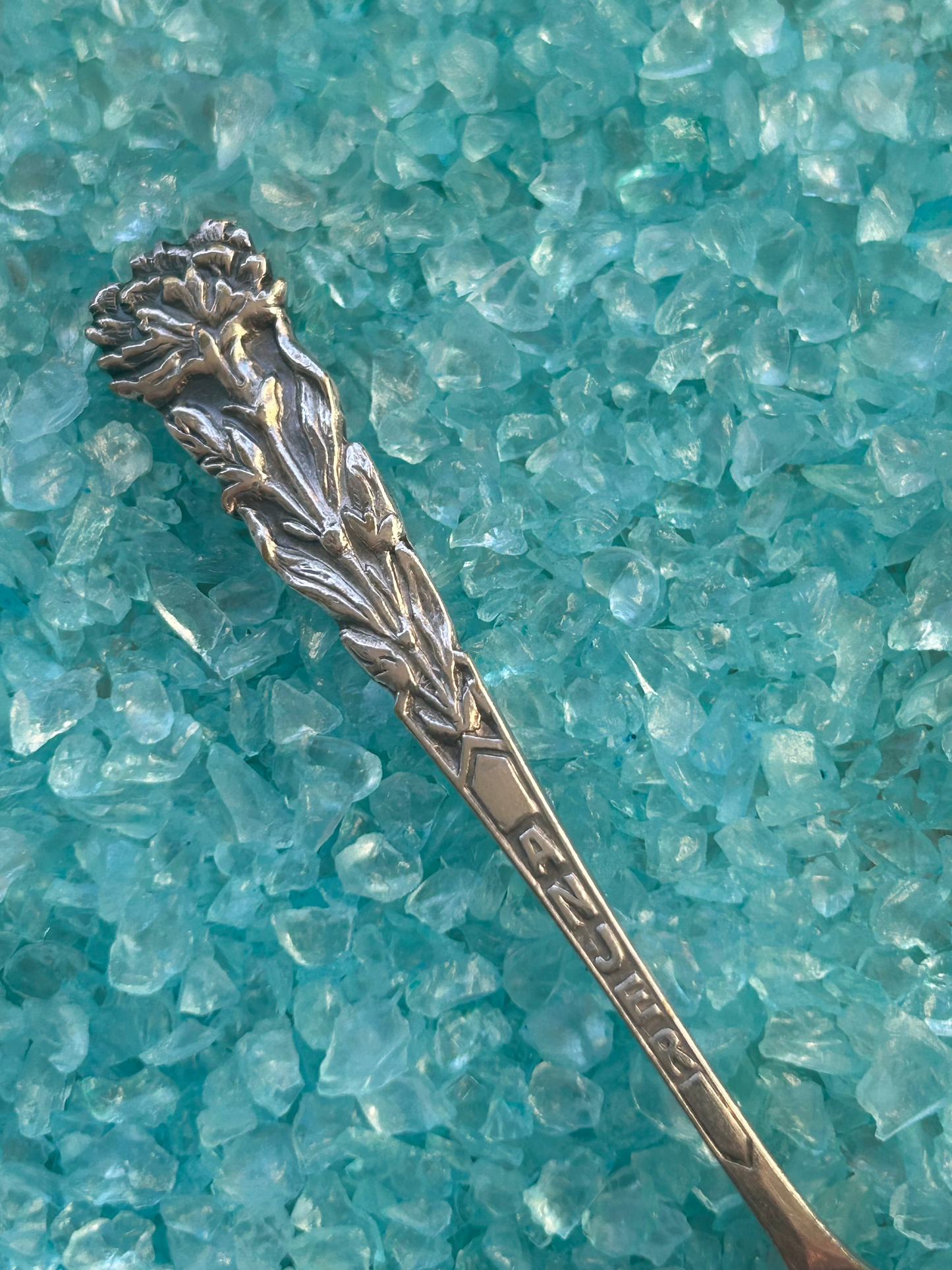 Custom 'anjer' bloem ring