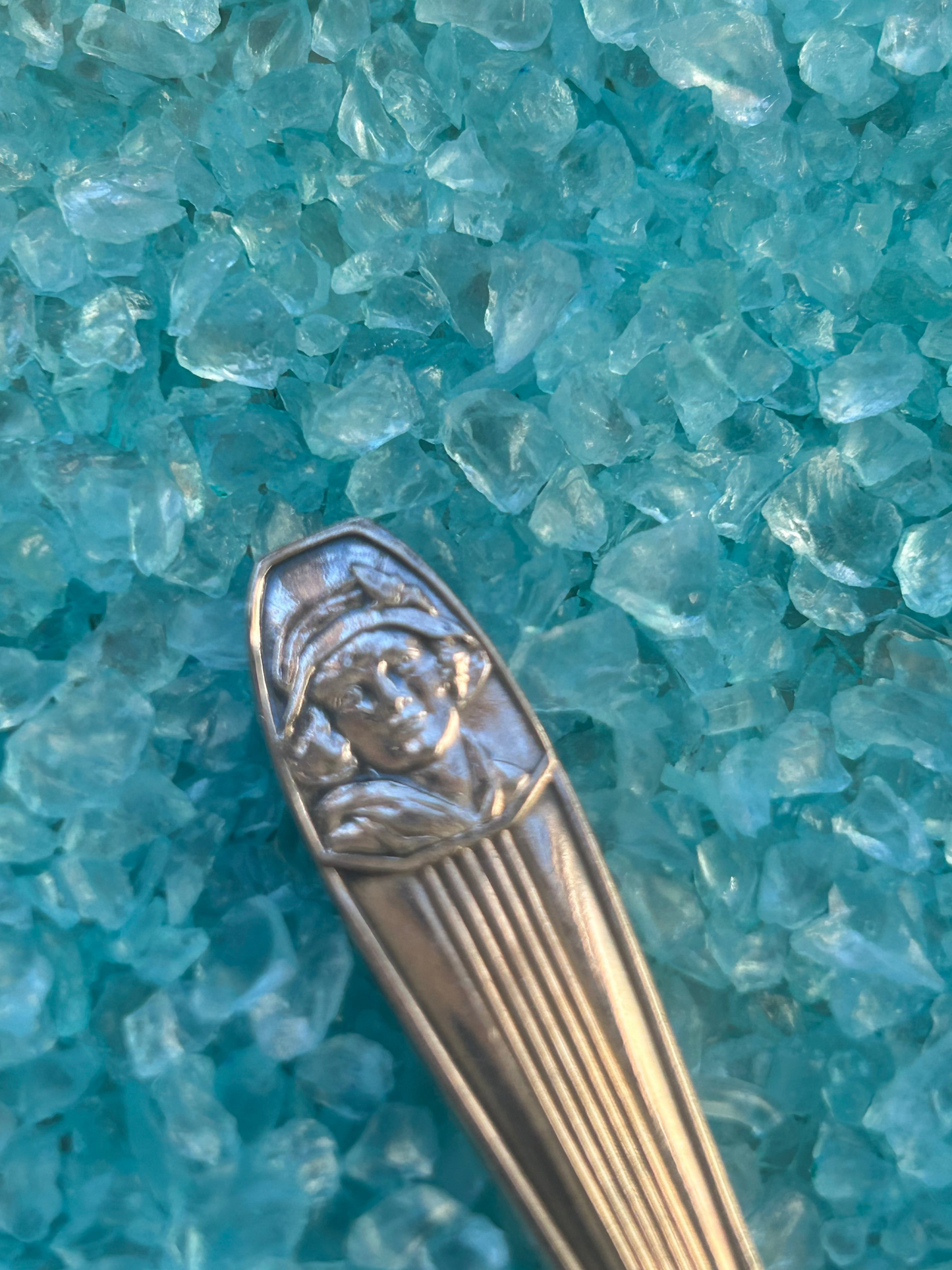 Custom 'het meisje met de hoed'  art deco ring