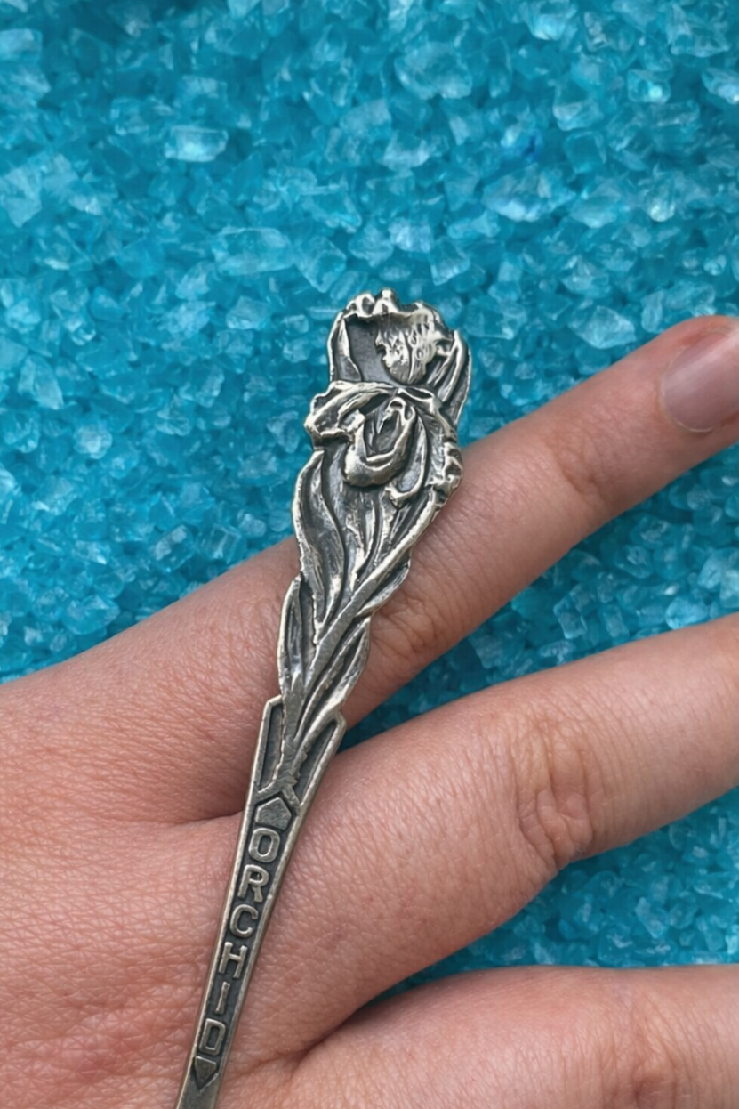 Custom 'orchidee' bloem ring